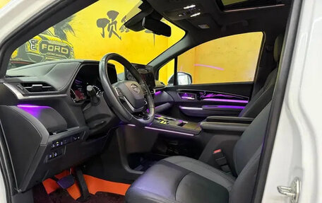 Toyota Sienna, 2021 год, 3 860 690 рублей, 6 фотография
