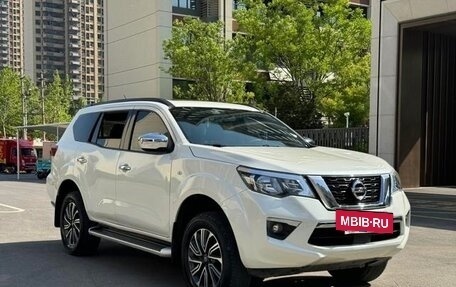 Nissan Terra, 2022 год, 2 350 000 рублей, 3 фотография