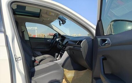Volkswagen T-Cross I, 2021 год, 1 520 000 рублей, 13 фотография