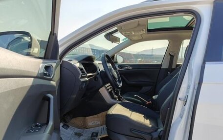 Volkswagen T-Cross I, 2021 год, 1 520 000 рублей, 11 фотография