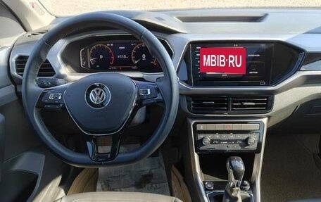 Volkswagen T-Cross I, 2021 год, 1 520 000 рублей, 9 фотография