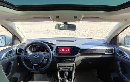 Volkswagen T-Cross I, 2021 год, 1 520 000 рублей, 10 фотография
