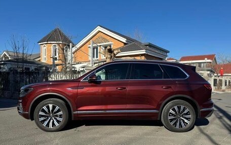 Volkswagen Touareg III, 2021 год, 3 900 000 рублей, 4 фотография