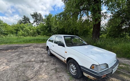 Mazda 323, 1987 год, 99 000 рублей, 5 фотография