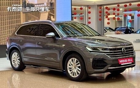 Volkswagen Touareg III, 2022 год, 4 050 000 рублей, 2 фотография