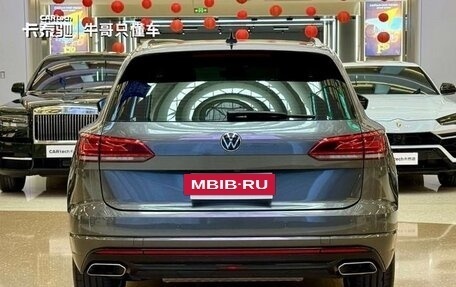 Volkswagen Touareg III, 2022 год, 4 050 000 рублей, 5 фотография