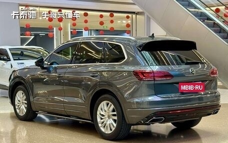 Volkswagen Touareg III, 2022 год, 4 050 000 рублей, 6 фотография
