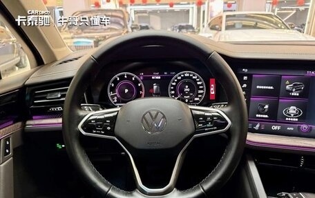 Volkswagen Touareg III, 2022 год, 4 050 000 рублей, 17 фотография