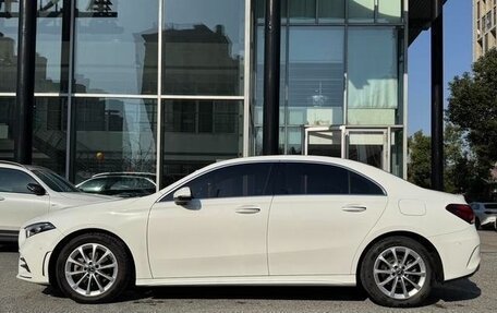 Mercedes-Benz A-Класс, 2021 год, 1 620 000 рублей, 4 фотография