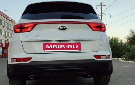 KIA Sportage IV рестайлинг, 2017 год, 2 380 000 рублей, 15 фотография
