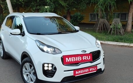 KIA Sportage IV рестайлинг, 2017 год, 2 380 000 рублей, 16 фотография