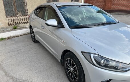 Hyundai Elantra VI рестайлинг, 2017 год, 1 250 000 рублей, 3 фотография