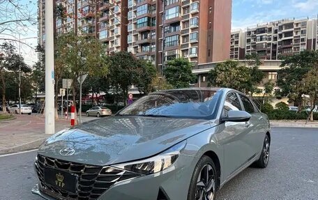Hyundai Elantra, 2022 год, 1 350 000 рублей, 3 фотография