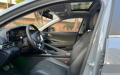 Hyundai Elantra, 2022 год, 1 350 000 рублей, 7 фотография