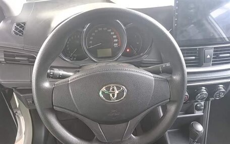 Toyota Yaris XP150 рестайлинг, 2021 год, 1 120 000 рублей, 7 фотография
