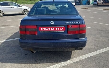 Volkswagen Passat B4, 1995 год, 235 000 рублей, 2 фотография