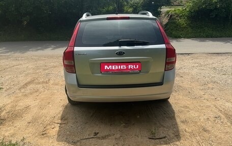 KIA cee'd I рестайлинг, 2010 год, 900 000 рублей, 3 фотография