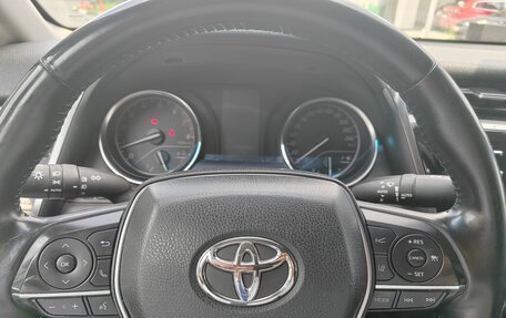 Toyota Camry, 2020 год, 2 350 000 рублей, 7 фотография