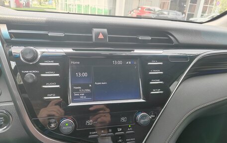 Toyota Camry, 2020 год, 2 350 000 рублей, 10 фотография