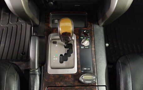 Toyota Land Cruiser 200, 2011 год, 2 590 000 рублей, 16 фотография