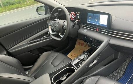 Hyundai Elantra, 2022 год, 1 250 000 рублей, 11 фотография