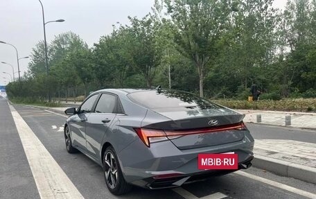 Hyundai Elantra, 2022 год, 1 250 000 рублей, 5 фотография