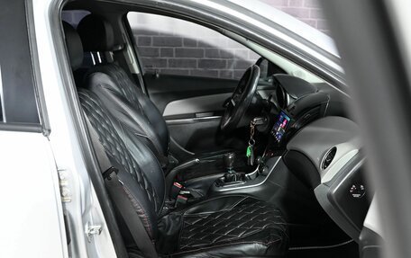 Chevrolet Cruze II, 2013 год, 870 000 рублей, 10 фотография