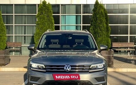 Volkswagen Tiguan II, 2018 год, 2 349 000 рублей, 10 фотография