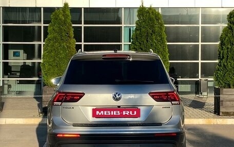 Volkswagen Tiguan II, 2018 год, 2 349 000 рублей, 13 фотография