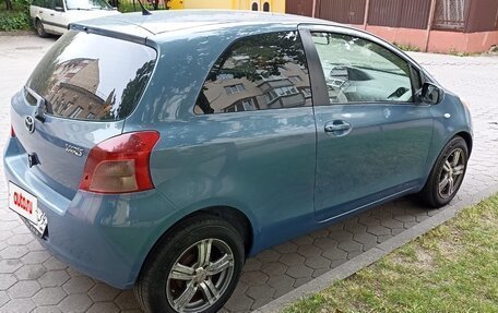 Toyota Yaris III рестайлинг, 2007 год, 580 000 рублей, 7 фотография