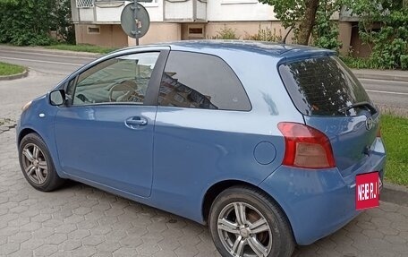 Toyota Yaris III рестайлинг, 2007 год, 580 000 рублей, 6 фотография