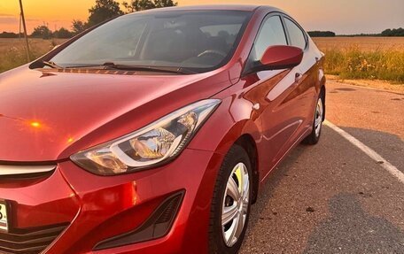Hyundai Elantra V, 2015 год, 1 390 000 рублей, 3 фотография