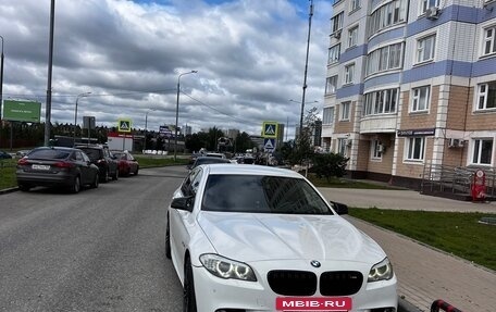 BMW 5 серия, 2012 год, 1 580 000 рублей, 3 фотография