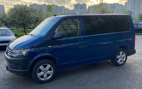 Volkswagen Caravelle T6 рестайлинг, 2018 год, 2 100 000 рублей, 3 фотография