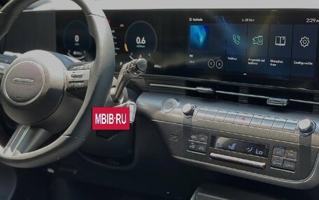 Hyundai Kona, 2024 год, 2 980 000 рублей, 7 фотография