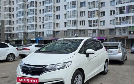 Honda Fit III, 2017 год, 1 195 000 рублей, 2 фотография