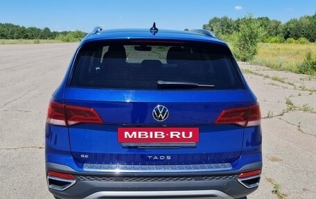 Volkswagen Taos, 2022 год, 2 300 000 рублей, 6 фотография