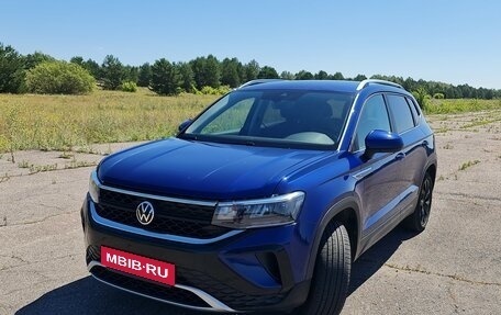 Volkswagen Taos, 2022 год, 2 300 000 рублей, 3 фотография