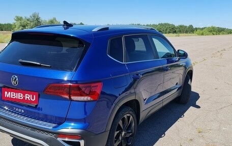 Volkswagen Taos, 2022 год, 2 300 000 рублей, 7 фотография