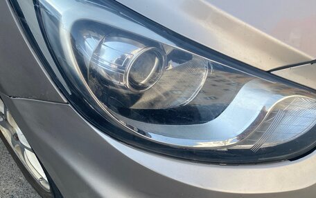 Hyundai Solaris II рестайлинг, 2011 год, 660 000 рублей, 5 фотография