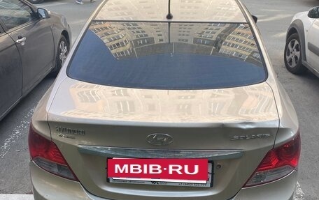 Hyundai Solaris II рестайлинг, 2011 год, 660 000 рублей, 7 фотография