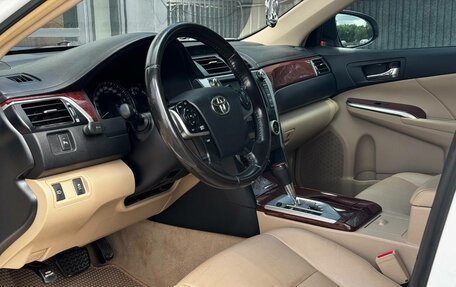 Toyota Camry, 2013 год, 1 680 000 рублей, 10 фотография