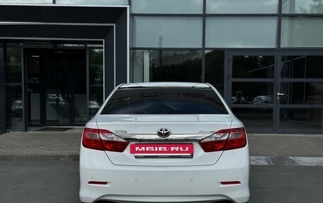 Toyota Camry, 2013 год, 1 680 000 рублей, 8 фотография