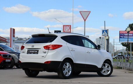 Hyundai ix35 I рестайлинг, 2012 год, 1 300 000 рублей, 5 фотография