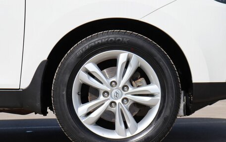 Hyundai ix35 I рестайлинг, 2012 год, 1 300 000 рублей, 9 фотография