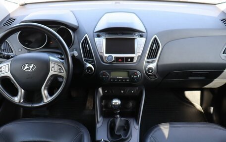 Hyundai ix35 I рестайлинг, 2012 год, 1 300 000 рублей, 19 фотография