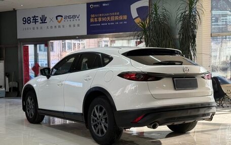 Mazda CX-4, 2021 год, 2 000 000 рублей, 5 фотография