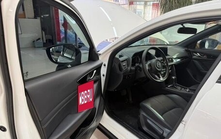 Mazda CX-4, 2021 год, 2 000 000 рублей, 7 фотография