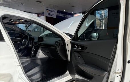Mazda CX-4, 2021 год, 2 000 000 рублей, 18 фотография
