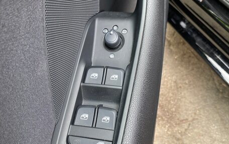 Audi A3, 2018 год, 2 000 000 рублей, 28 фотография